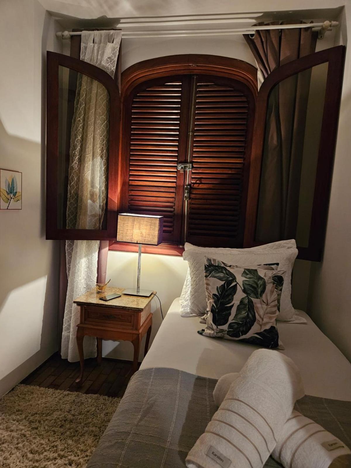 Casa de hóspedes Aconchegante Privativa Com Garagem, Piscina E Sauna *